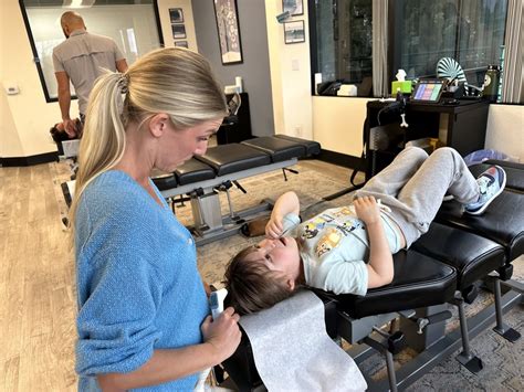 gold coast chiropractic centre|120 birmingham drive cardiff ca.